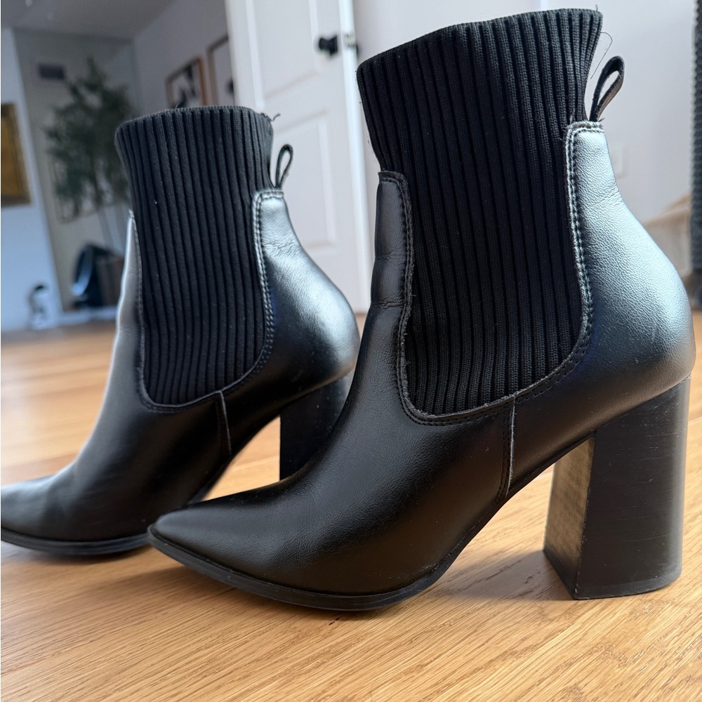Steve Madden Black Leather Ankle Stretch Sock Booties Boots Chunky Heel Womens 6 - Picture 2 of 6